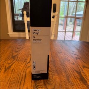 Cricut Smart Vinyl Removable Matte Black 13 in x 21 ft Sheet 2008543